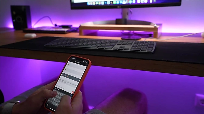 Игривая потаскуха моментально дает парню, с которым познакомилась в Интернете