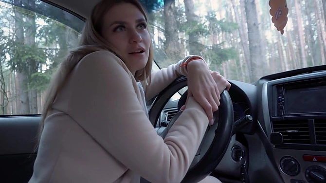 Мачеха отвезла юного пасынка в лес, чтобы поразвратничать с ним