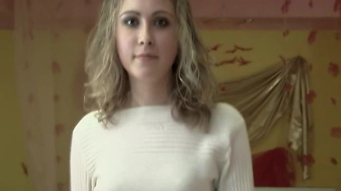 Сочная подборка сексуальных клубничек нулевых: от блондинок до брюнеток