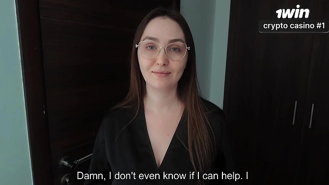 Мама хотела узнать мнение сына об её сочных сделанных сиськах, но всё зашло слишком далеко